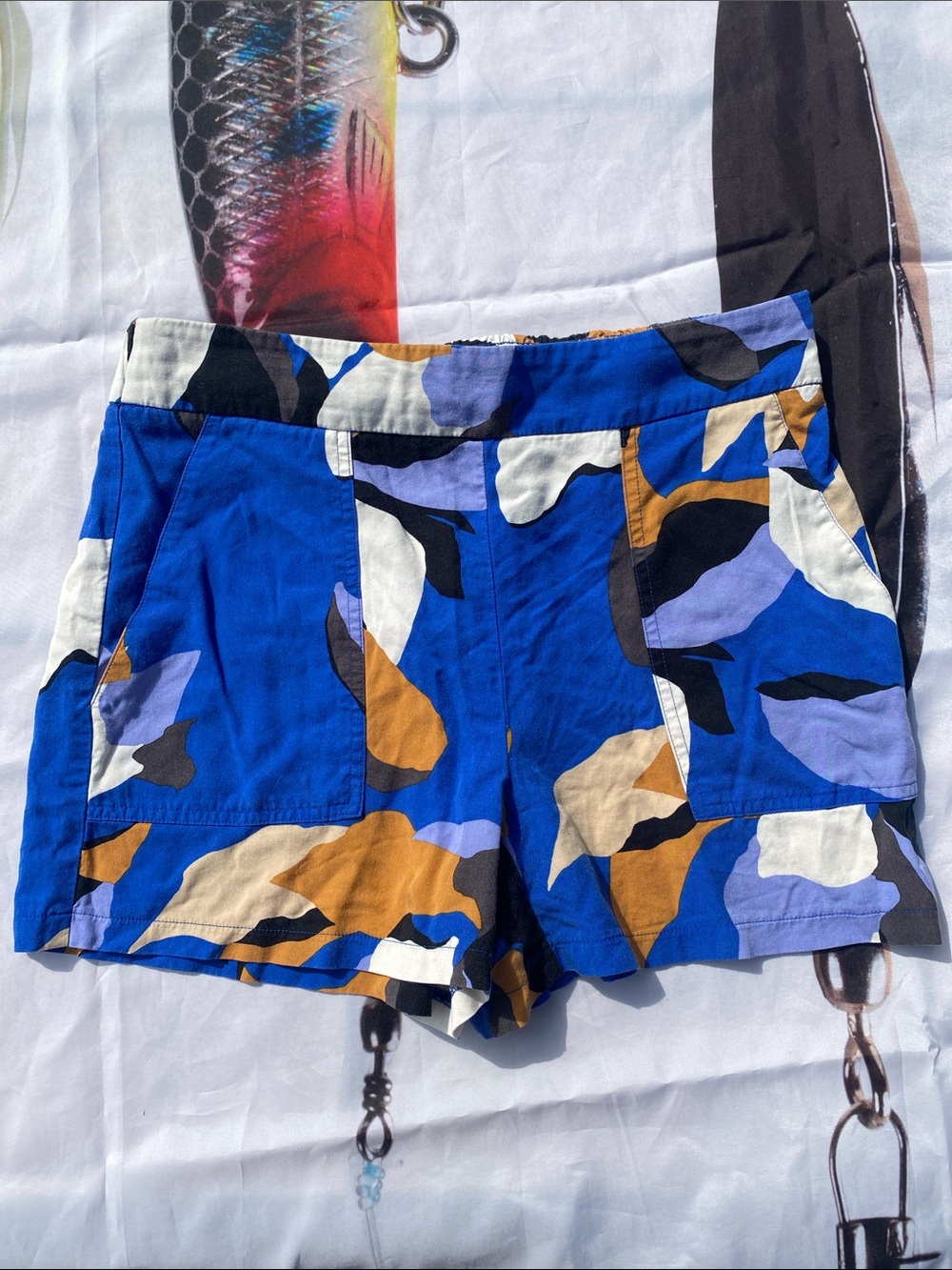 Nine West Abstract Blue Patch Pocket Women's Sz Medium Pull On Shorts